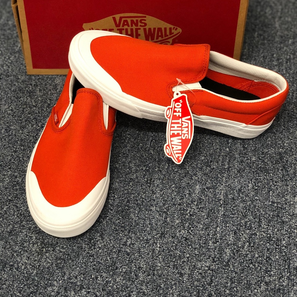 Canvas Classic Slip on 1 Vans